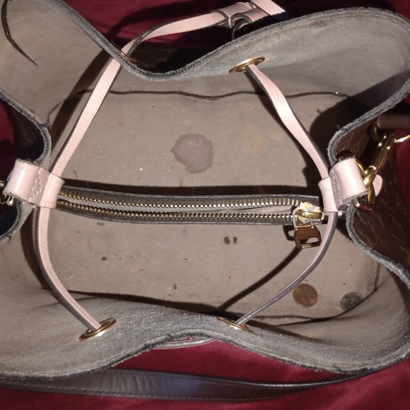 LOUIS VUITTON NEONOE 2018. - Picture 7 of 9